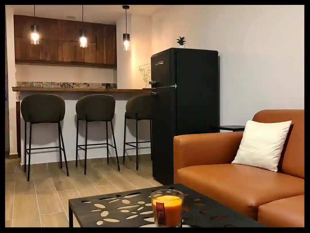 studio meublé, niché au 2ᵉ étage d’un immeuble calme à Cocody Danga - Vue 1