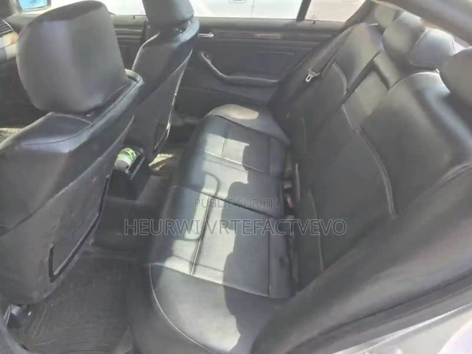 BMW 318i 2008 Gris - Vue 6