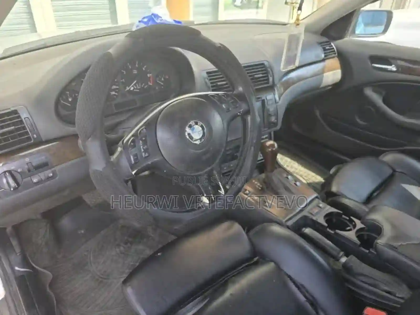 BMW 318i 2008 Gris - Vue 7