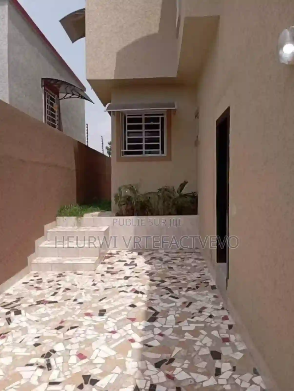 5chbre Duplex Dans Oribat Cocody à Vendre