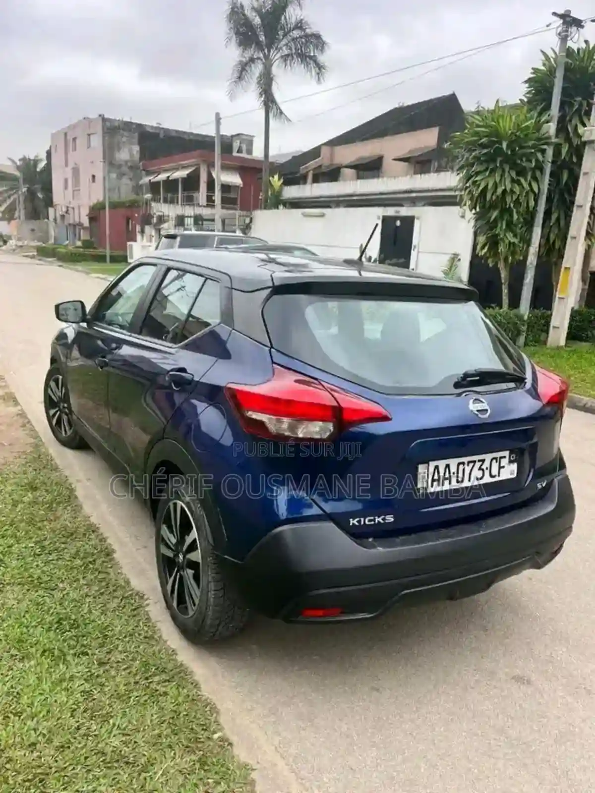 Nissan Kicks S 2020 Noir Mat - Vue 2