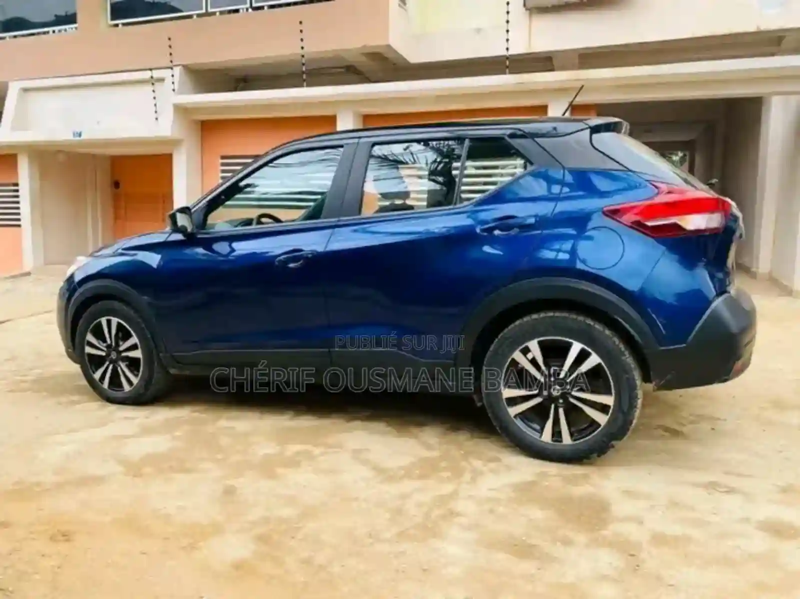 Nissan Kicks S 2020 Noir Mat - Vue 4