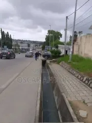 Cocody Bonoumin L’alignement D'abidjan Mall Vente 1000m2d'