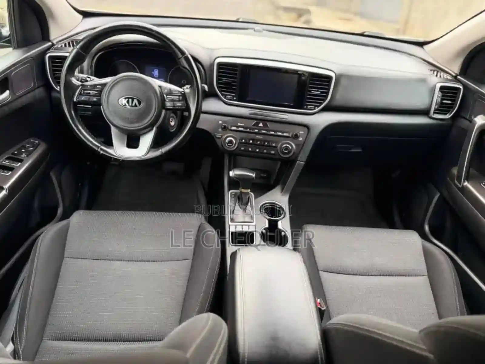 Kia Sportage 2020 Doré - Vue 1