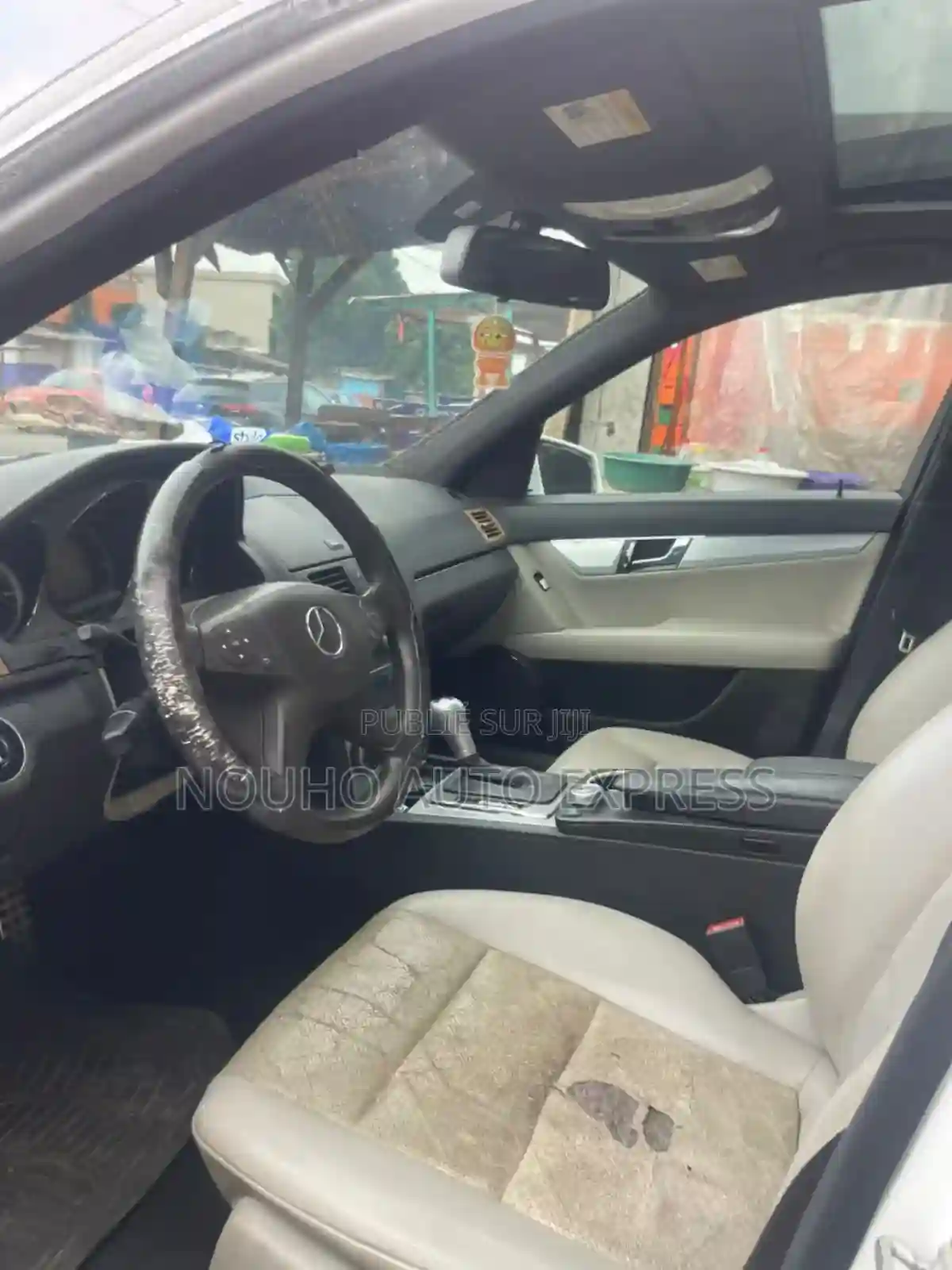 Mercedes-benz C300 2009 Blanc - Vue 4