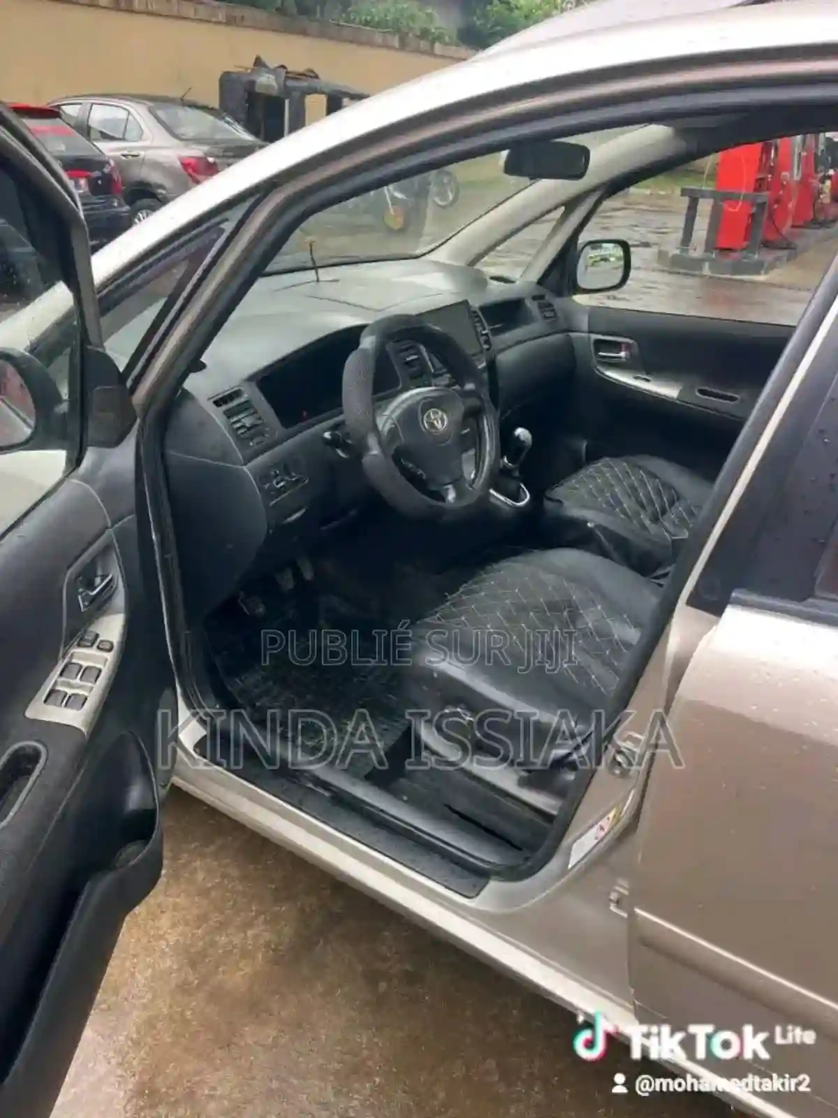 Toyota Corolla Verso 18 2008 Noir Mat - Vue 2