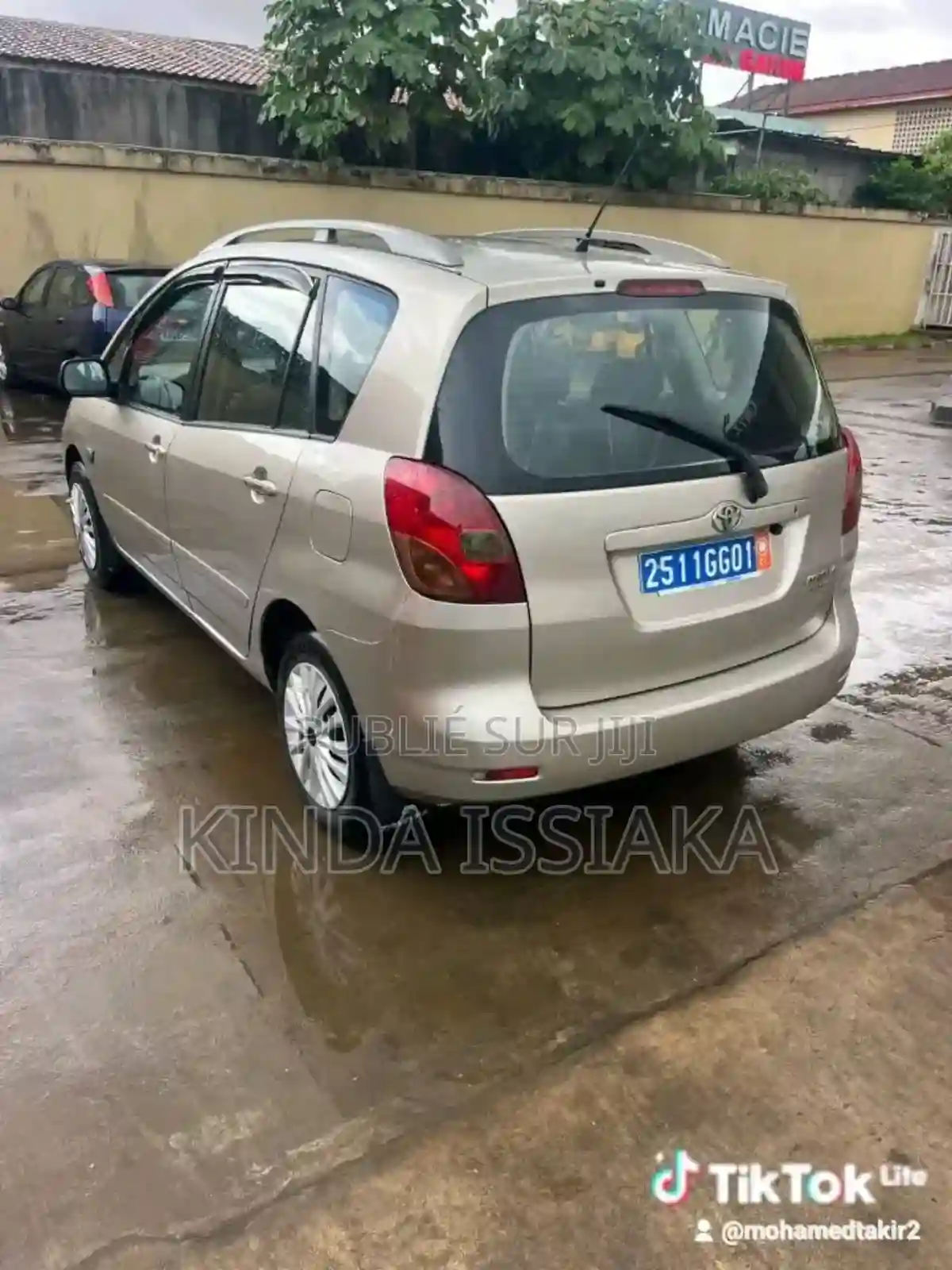 Toyota Corolla Verso 18 2008 Noir Mat - Vue 5