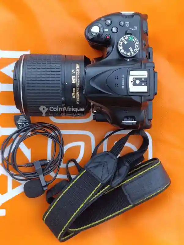 Nikon D5200 - Vue 2