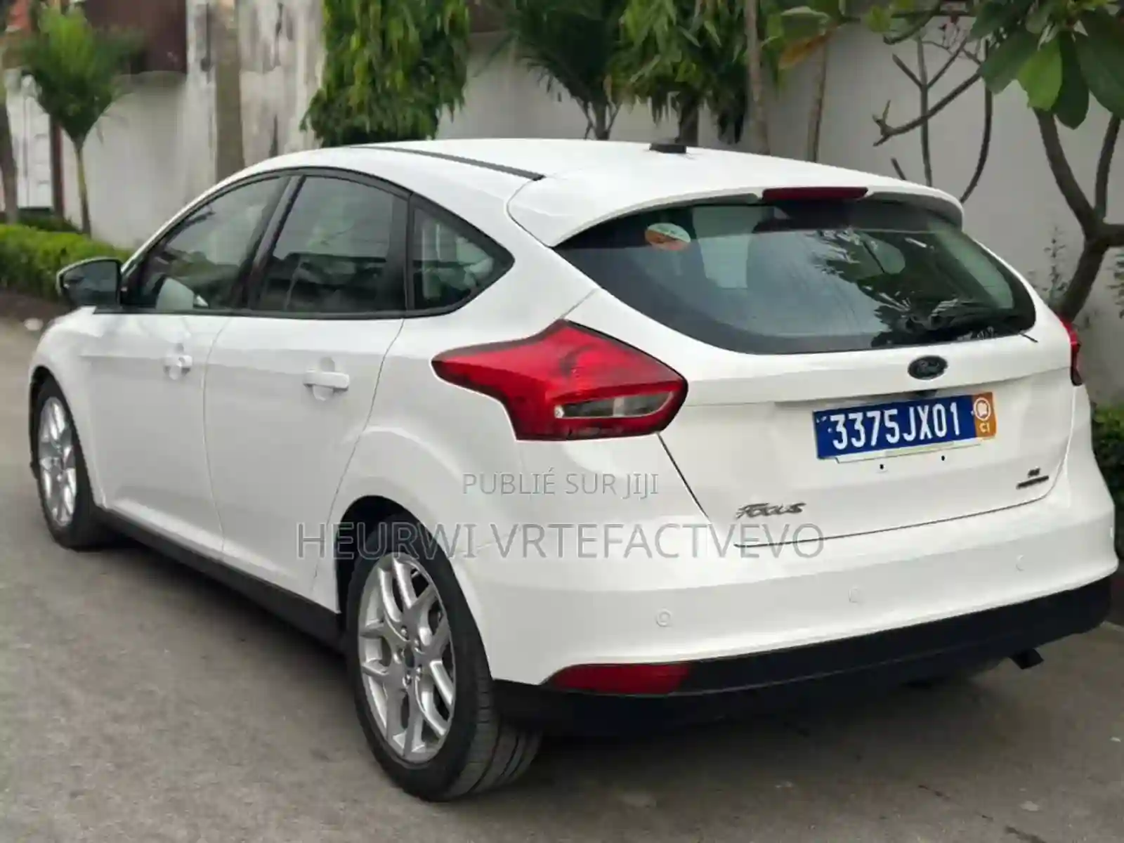 Ford Focus 2015 Blanc - Vue 8