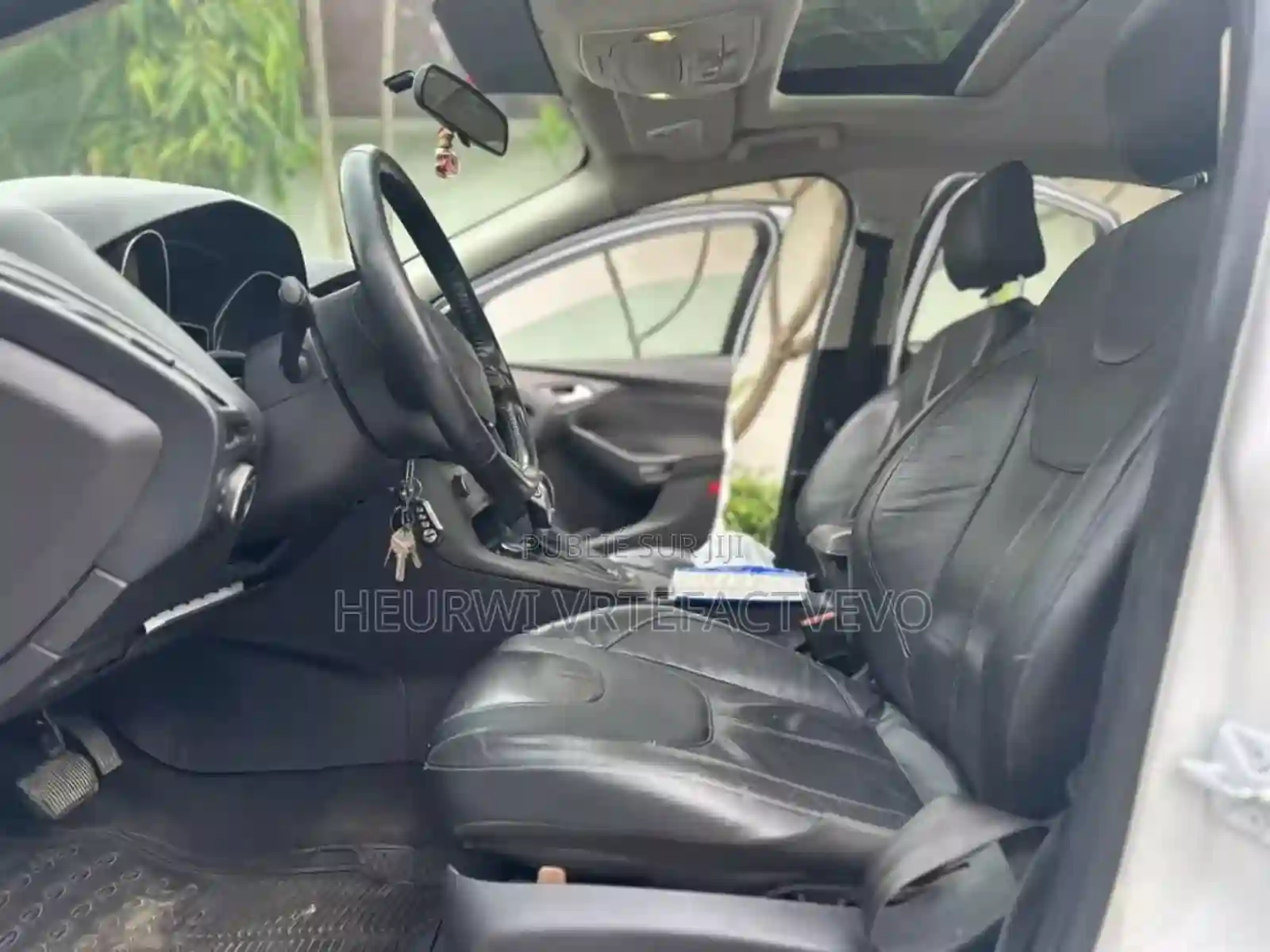 Ford Focus 2015 Blanc - Vue 9