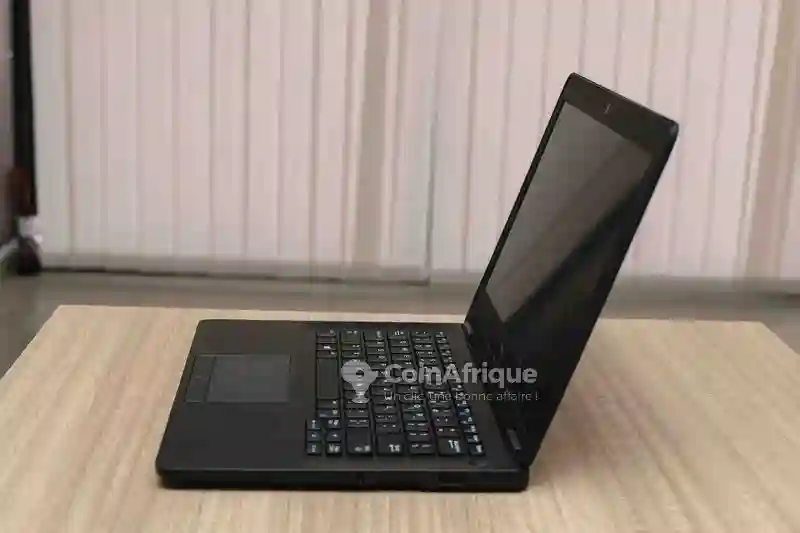 PC Dell Latitude E7270 - Vue 1