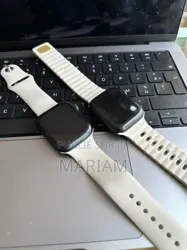 Apple Watch Série 9 45mm Quasi Neuf Importés