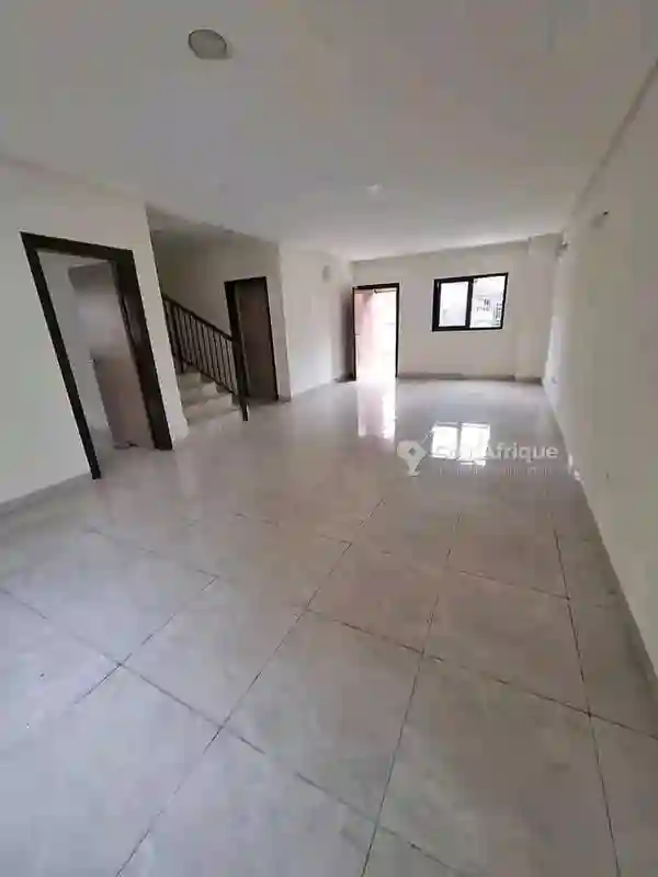 Location Villas 5 Pièces à Riviera Faya - Vue 2