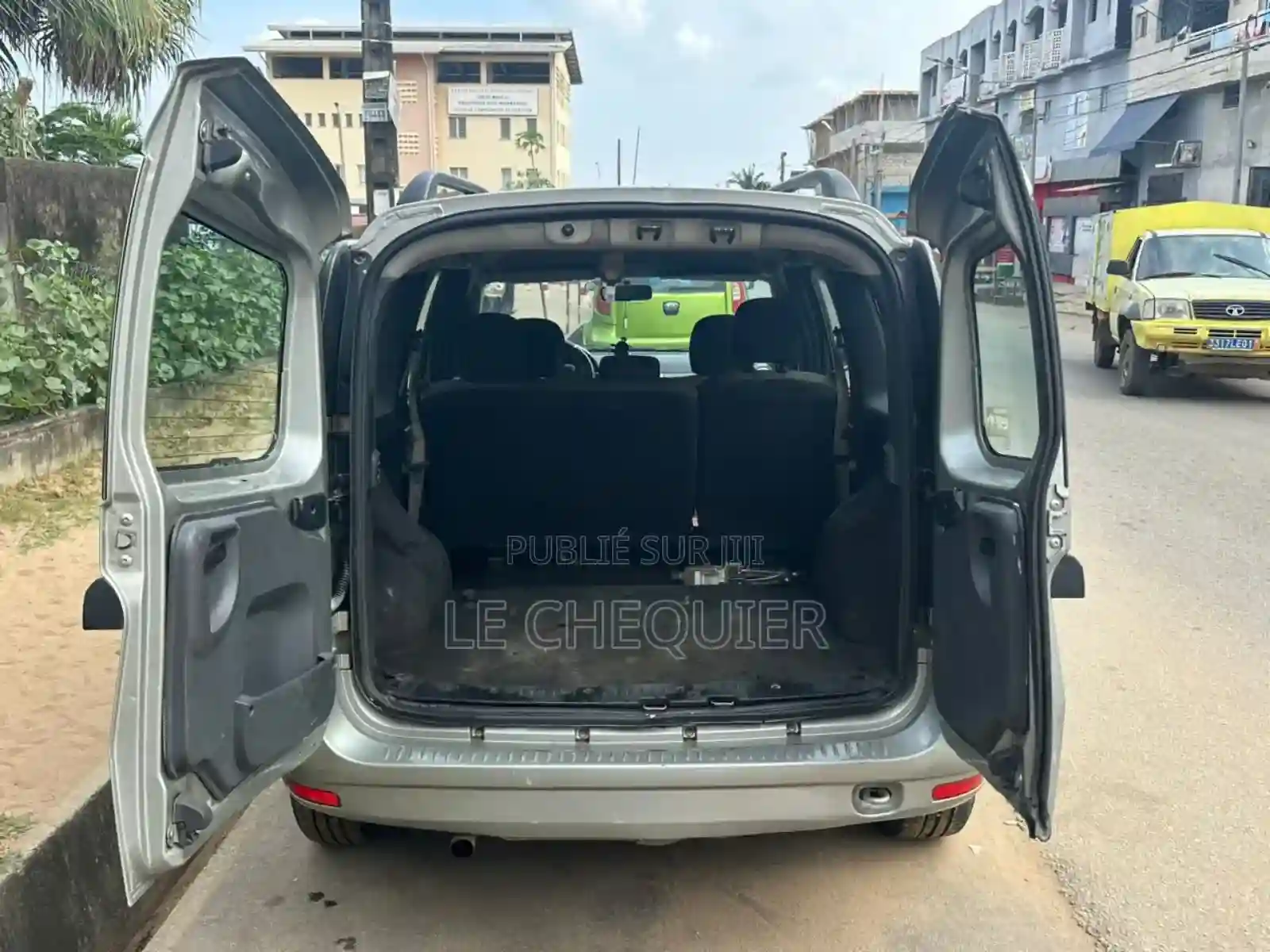 Renault Logan 2013 Gris - Vue 5