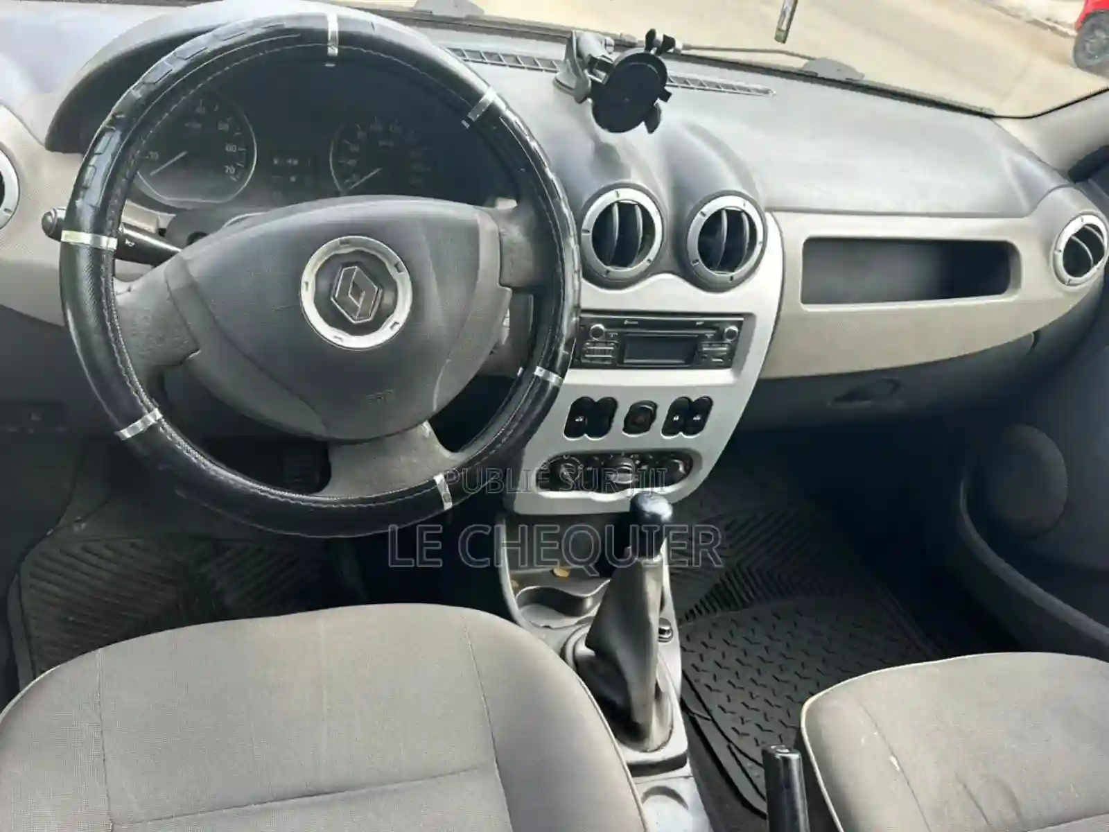 Renault Logan 2013 Gris - Vue 6