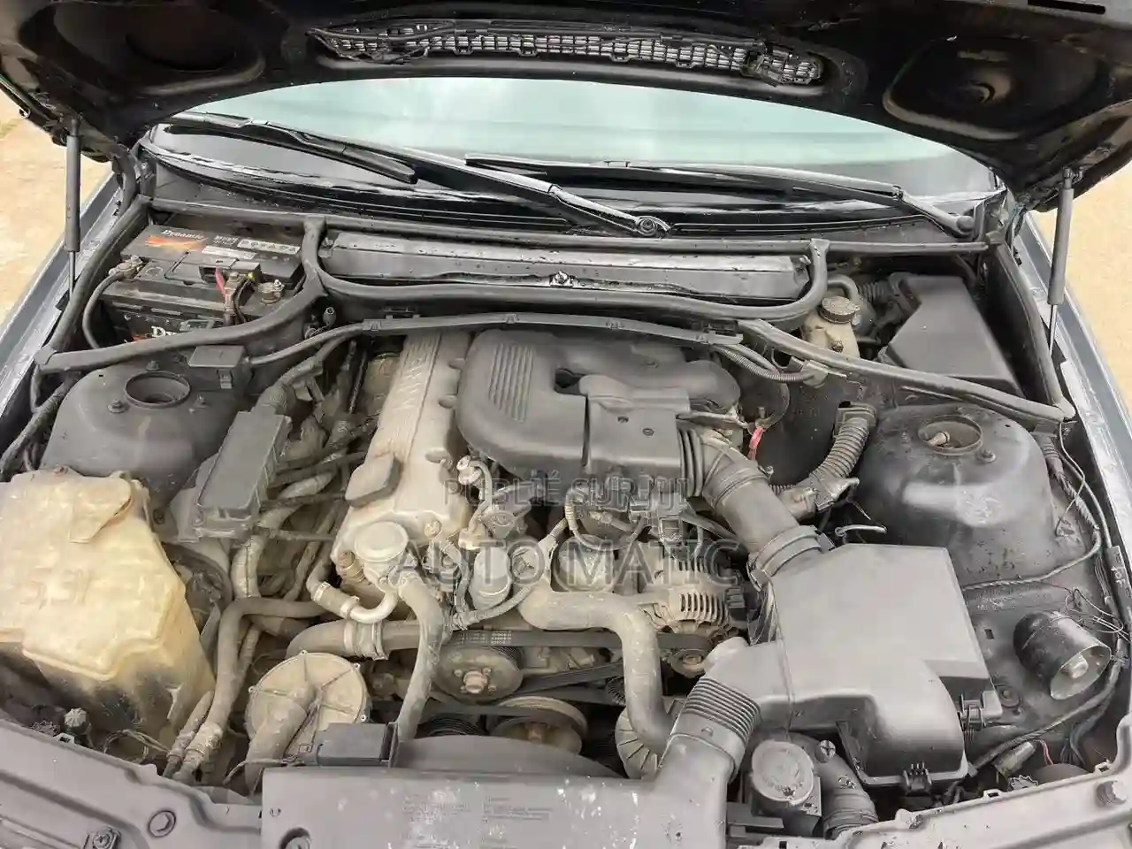 BMW 325i 2002 Gris - Vue 5