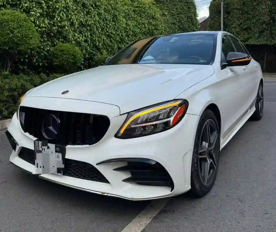 Mercedes C300 Année 2022 Pack AMG Full Options 4 Cylindres