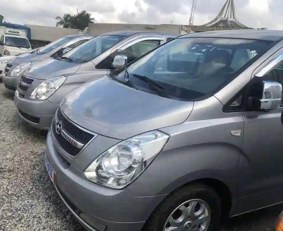 LOCATION ,VENTE DE MINIBUS ET AUTOCAR