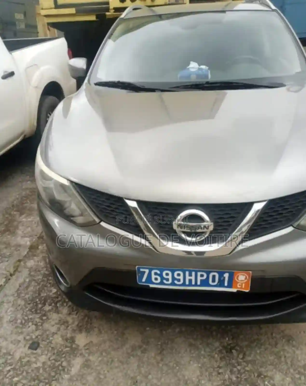 Nissan Qashqai 2018 Gris - Vue 3