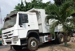 Location de Camions Bennes par Jours