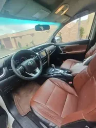 Toyota Fortuner 2018 (7places)