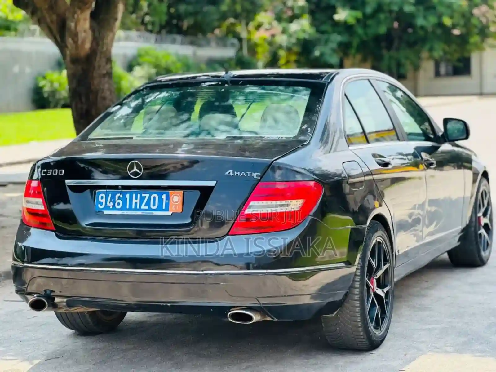 Mercedes-benz C300 Luxury Sedan AWD (30l 6cyl 7A) 2009 Noir - Vue 2