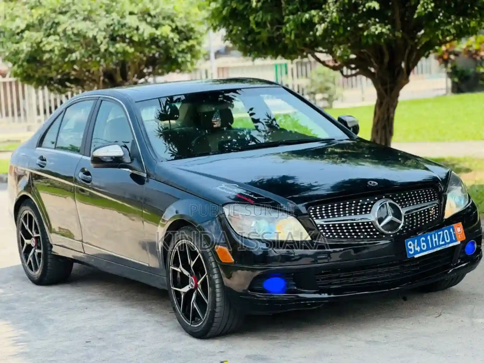 Mercedes-benz C300 Luxury Sedan AWD (30l 6cyl 7A) 2009 Noir - Vue 6