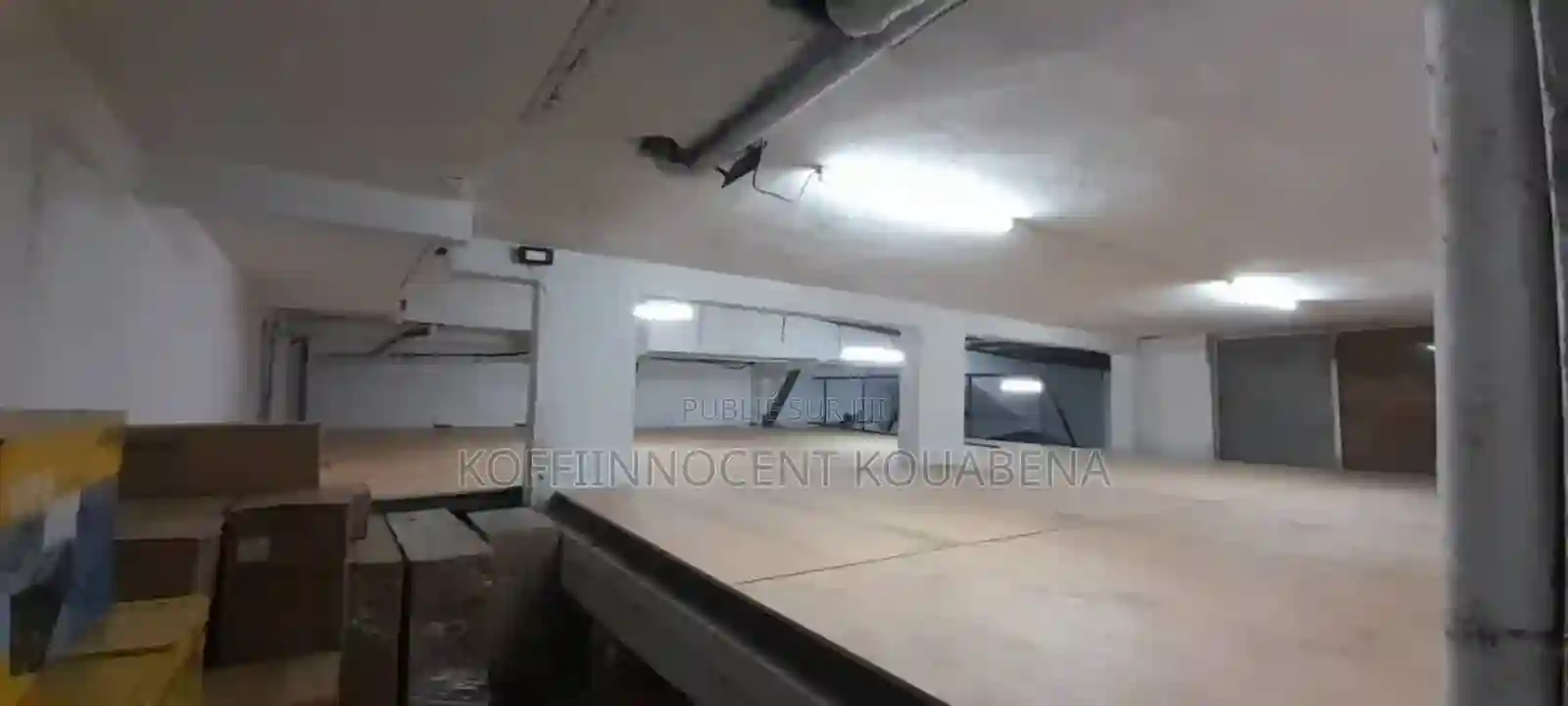 Centre Commercial - Vue 2