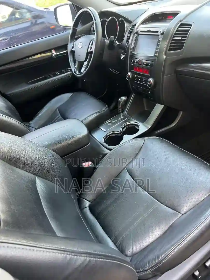 Kia Sorento EX V6 2013 Noir - Vue 4