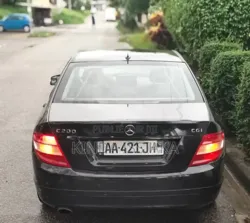 Mercedes-benz C200 2011 Noir