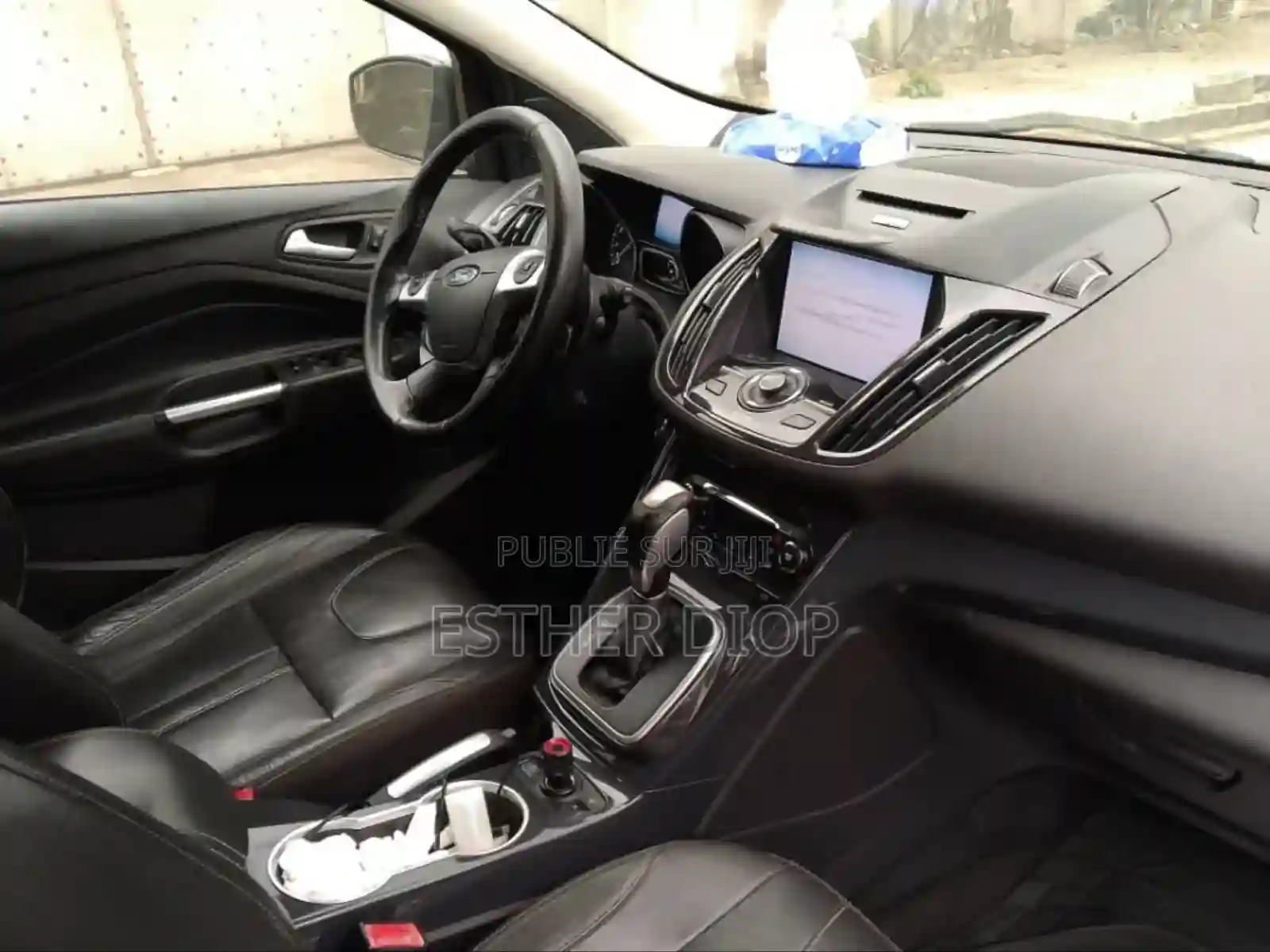 Ford Escape 2013 Noir - Vue 3