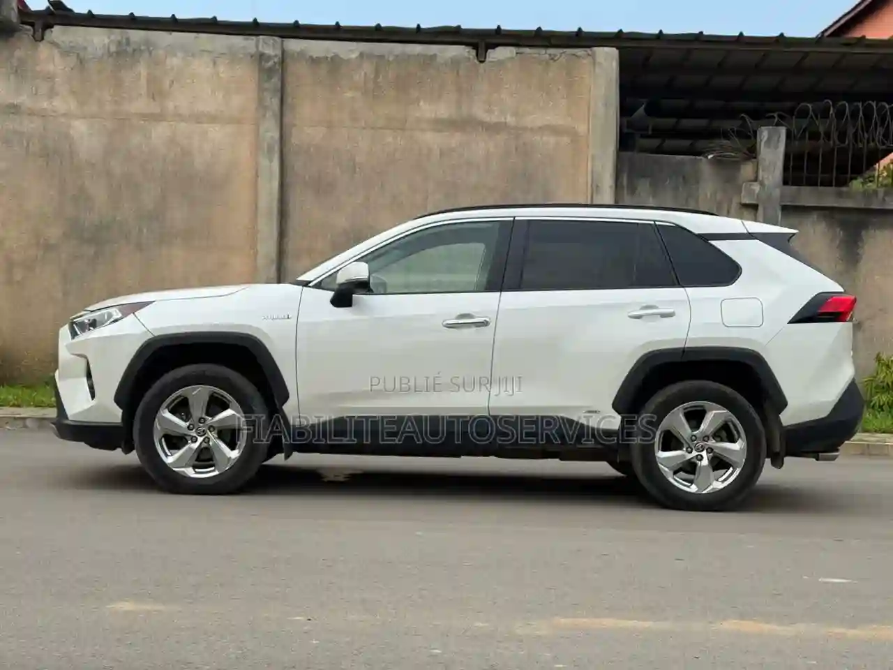 Toyota Rav4 Limited 2021 Blanc - Vue 3