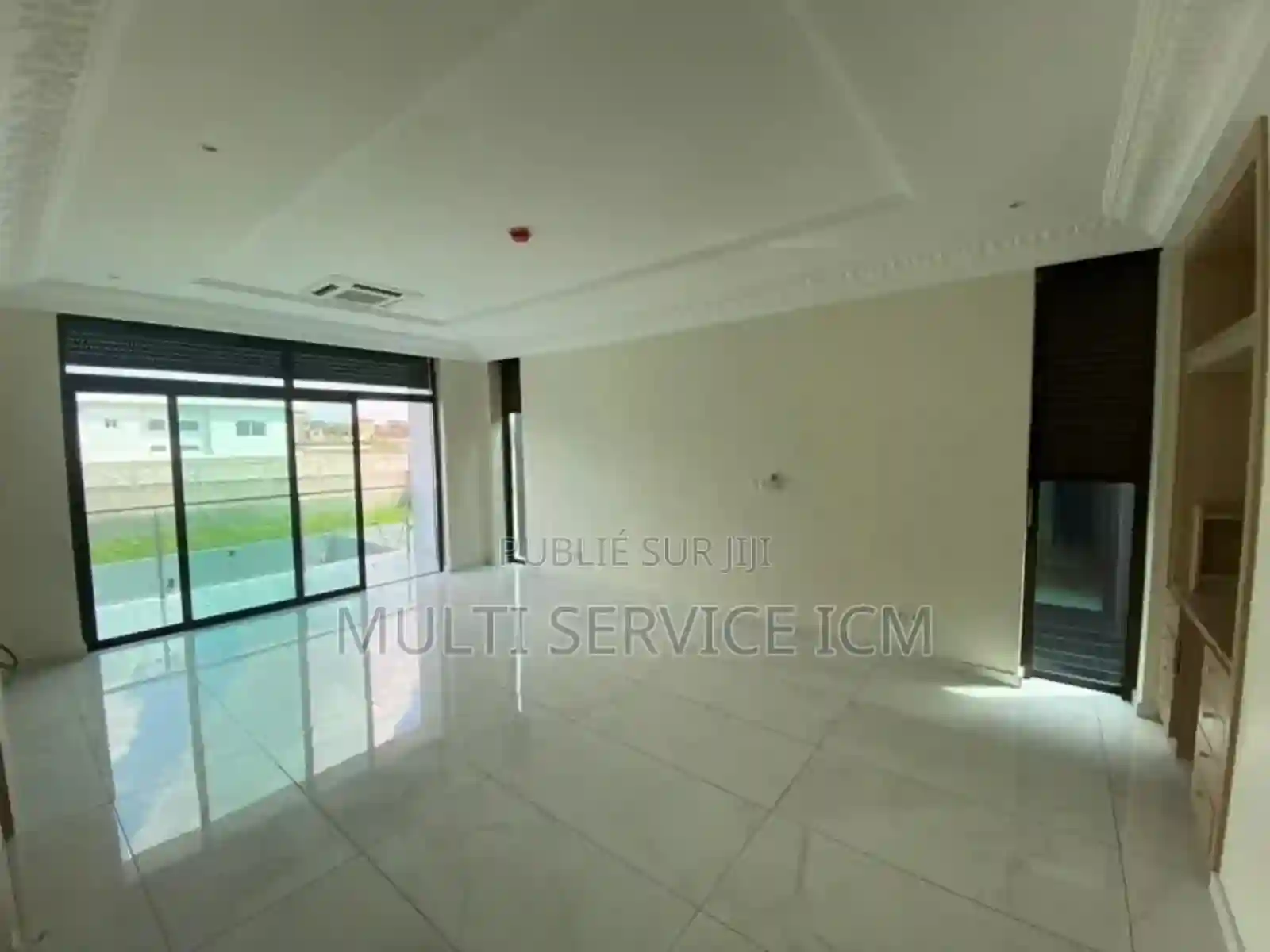 A Louer - Villa Duplex Haut - Vue 7