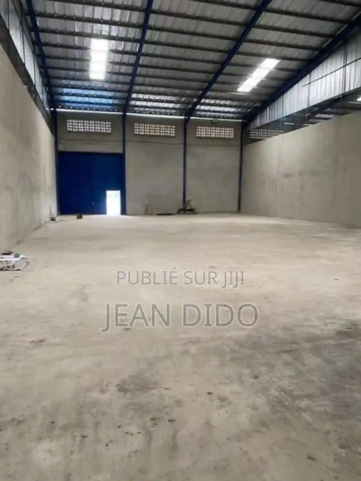 Entrepôt À Louer Au 2 Plateaux Dokui - Vue 4