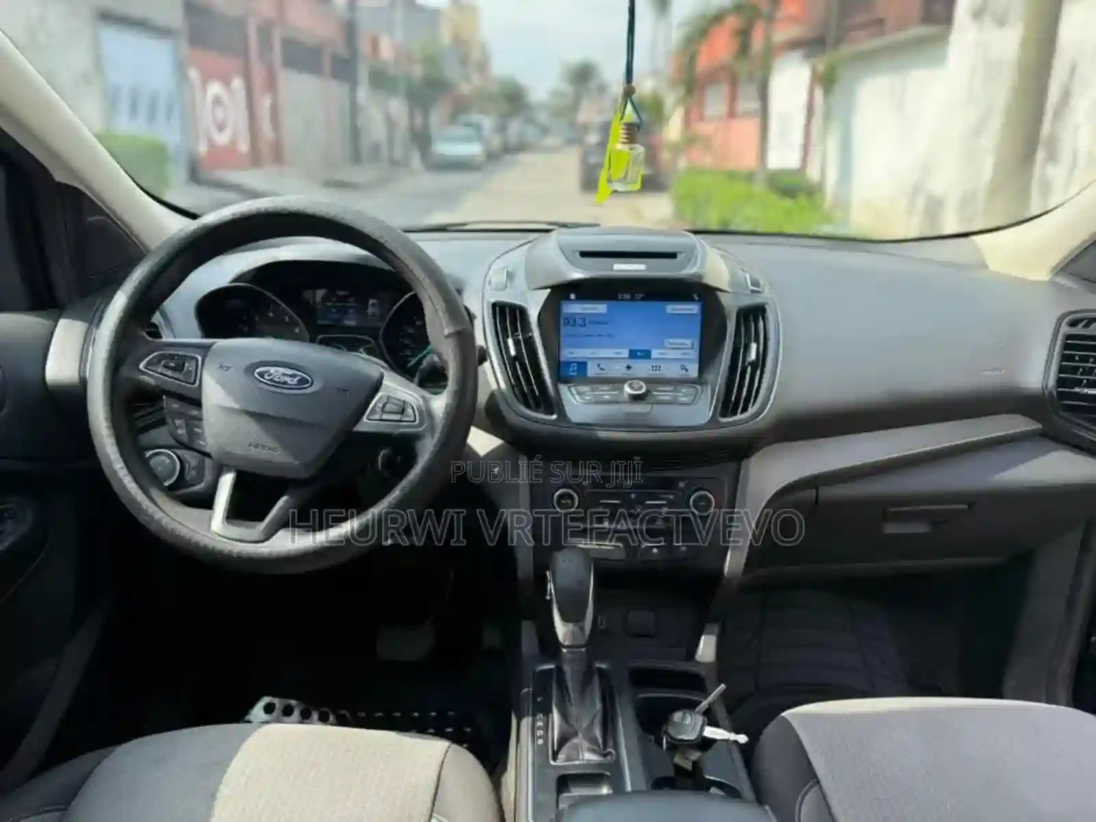 Ford Escape S FWD 2018 Gris - Vue 5