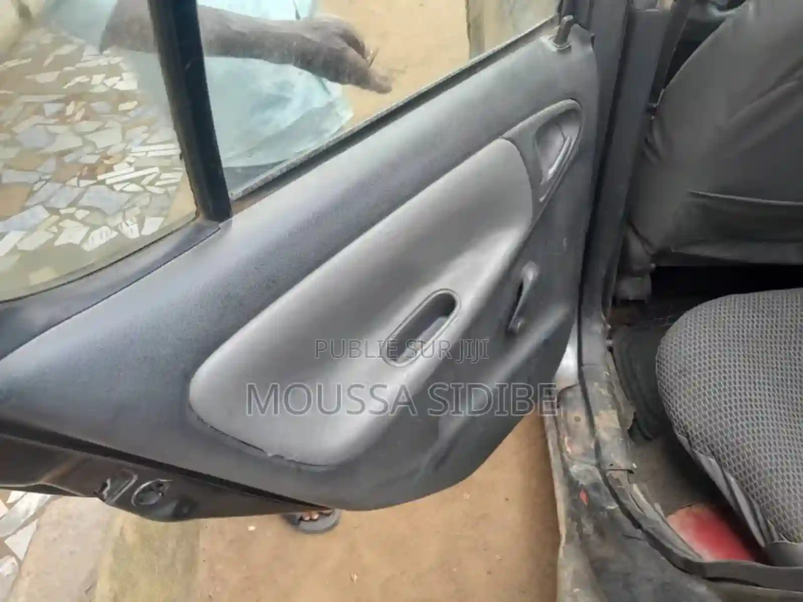 Toyota Yaris 2003 Gris - Vue 3