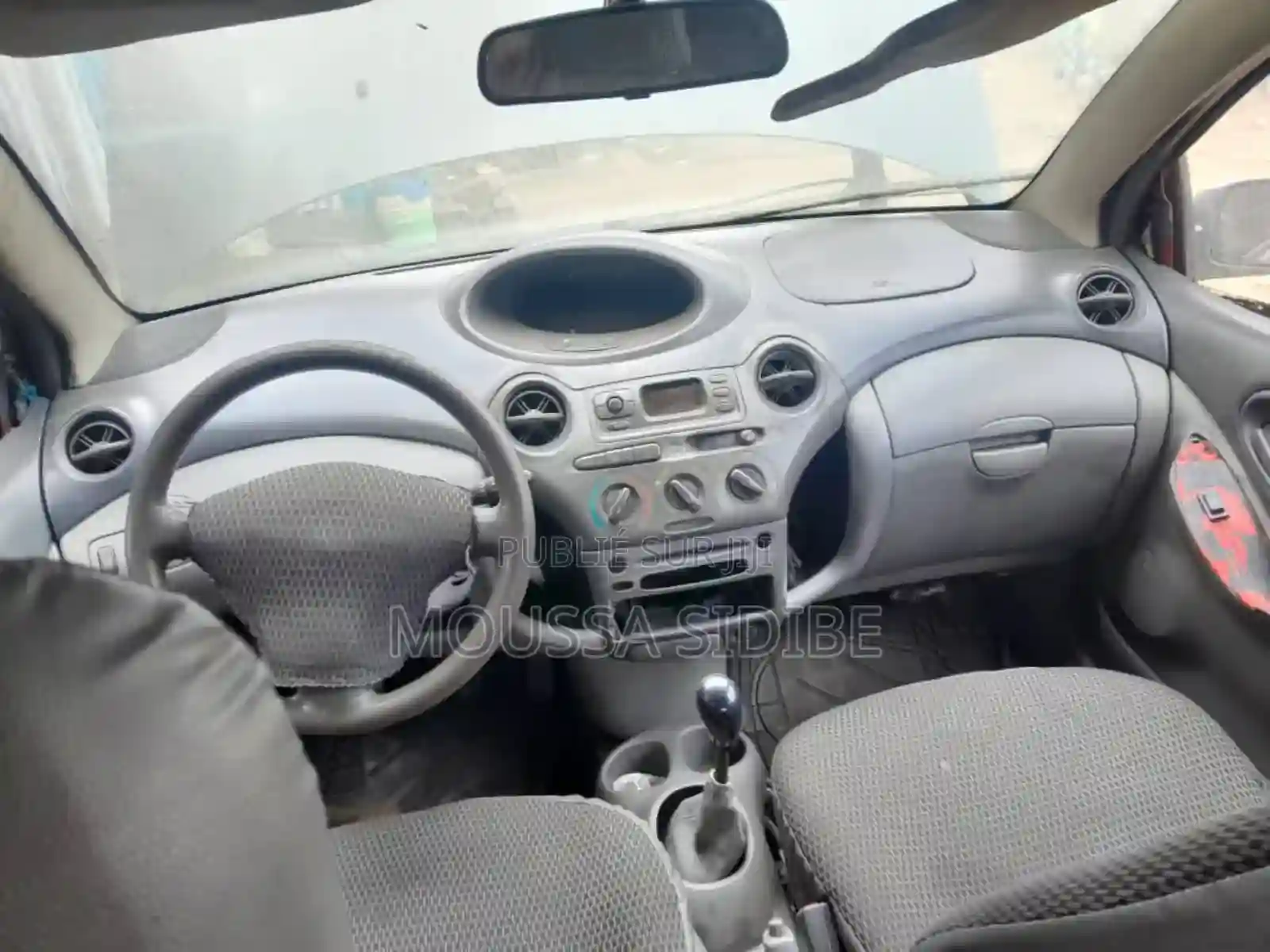 Toyota Yaris 2003 Gris - Vue 7