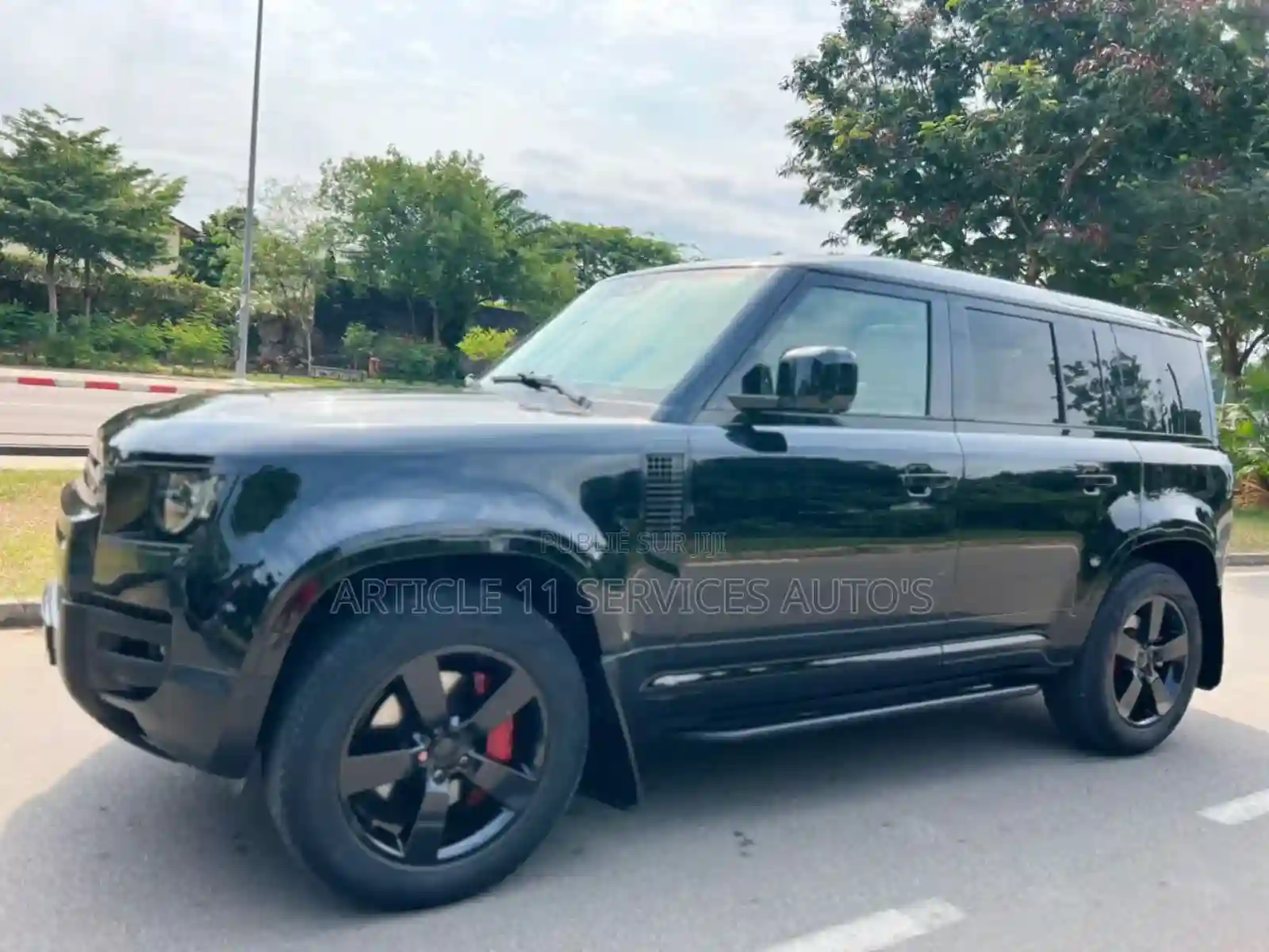 Land Rover Defender First Edition 2021 Noir - Vue 12