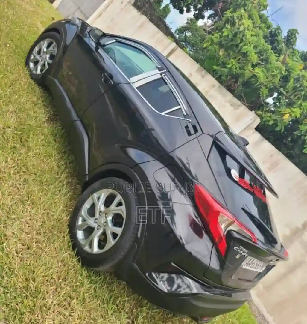 Toyota C-hr Limited FWD 2020 Gris - Vue 1