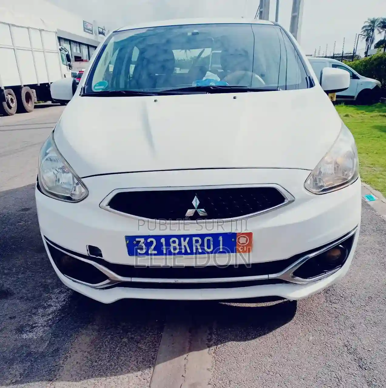 Mitsubishi Spacestar 2018 Blanc - Vue 2