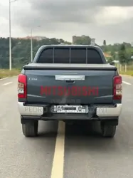 Mitsubishi L200 2023 Noir Mat