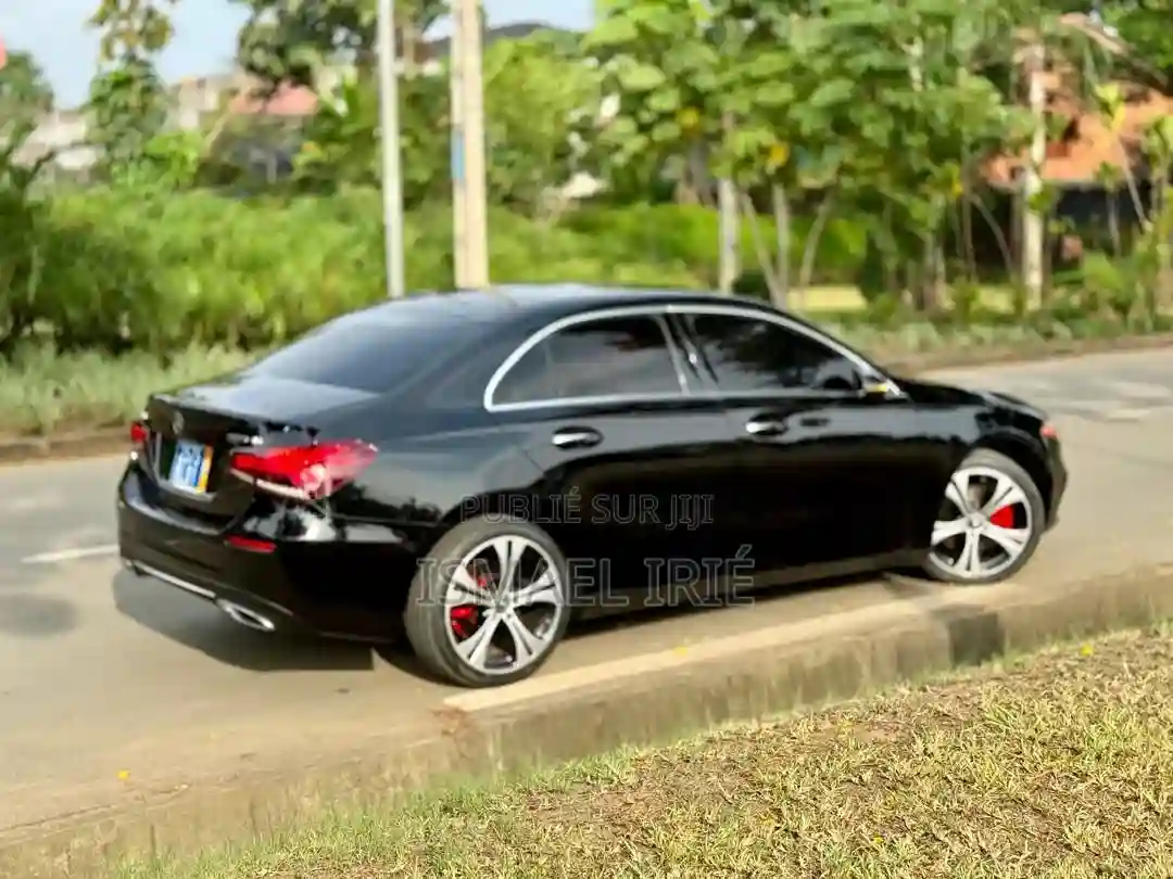 Mercedes-benz 220 2021 Noir - Vue 1