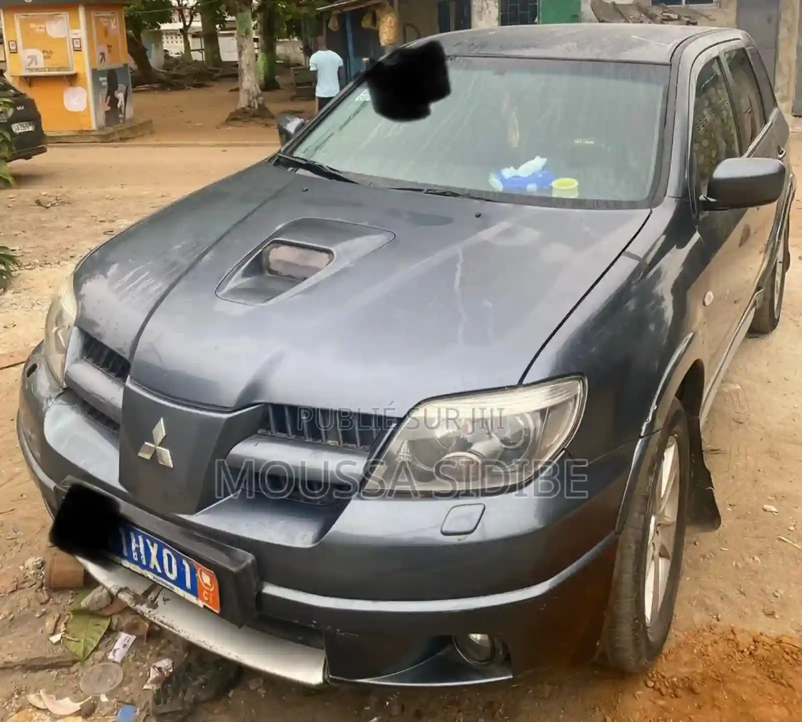 Mitsubishi Outlander 2002 Gris - Vue 3