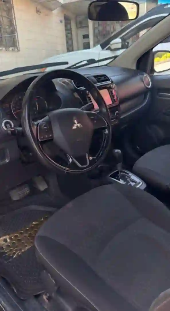 Mitsubishi Mirage en vente  - Vue 3