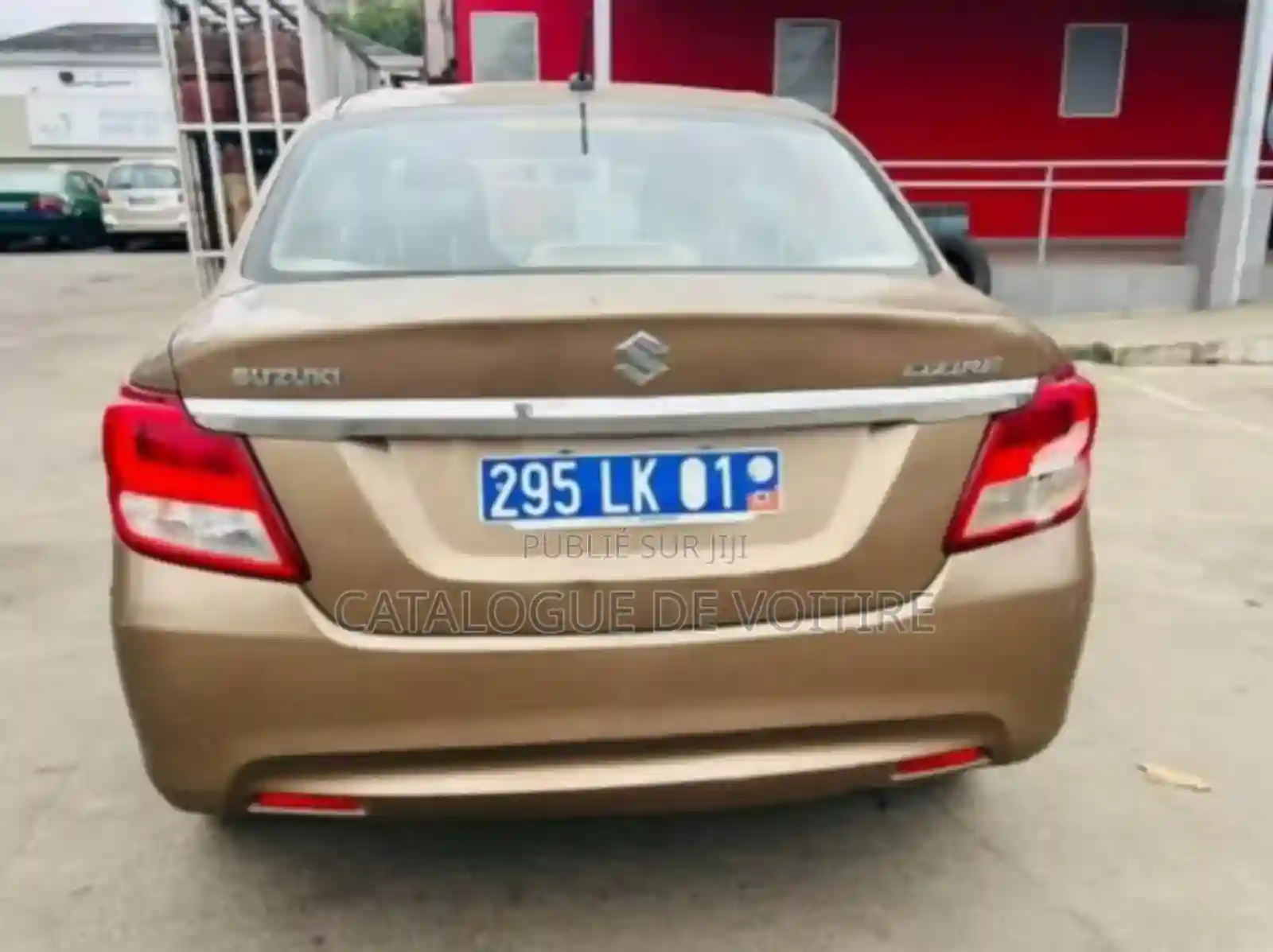 Suzuki Dzire 2023 Marron - Vue 4