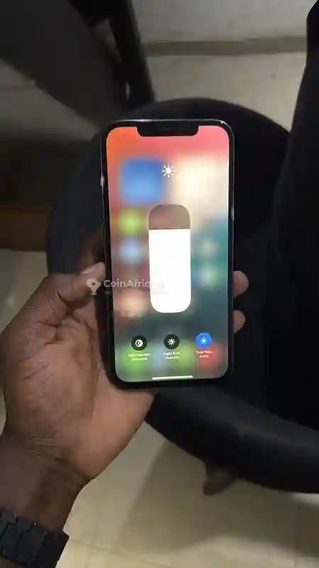 Iphone 12 pro max Écran Fissuré 256gb - Vue 1