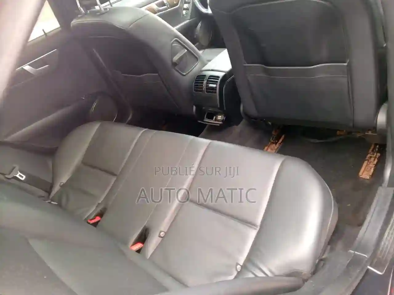 Mercedes-benz C300 2013 Noir - Vue 1