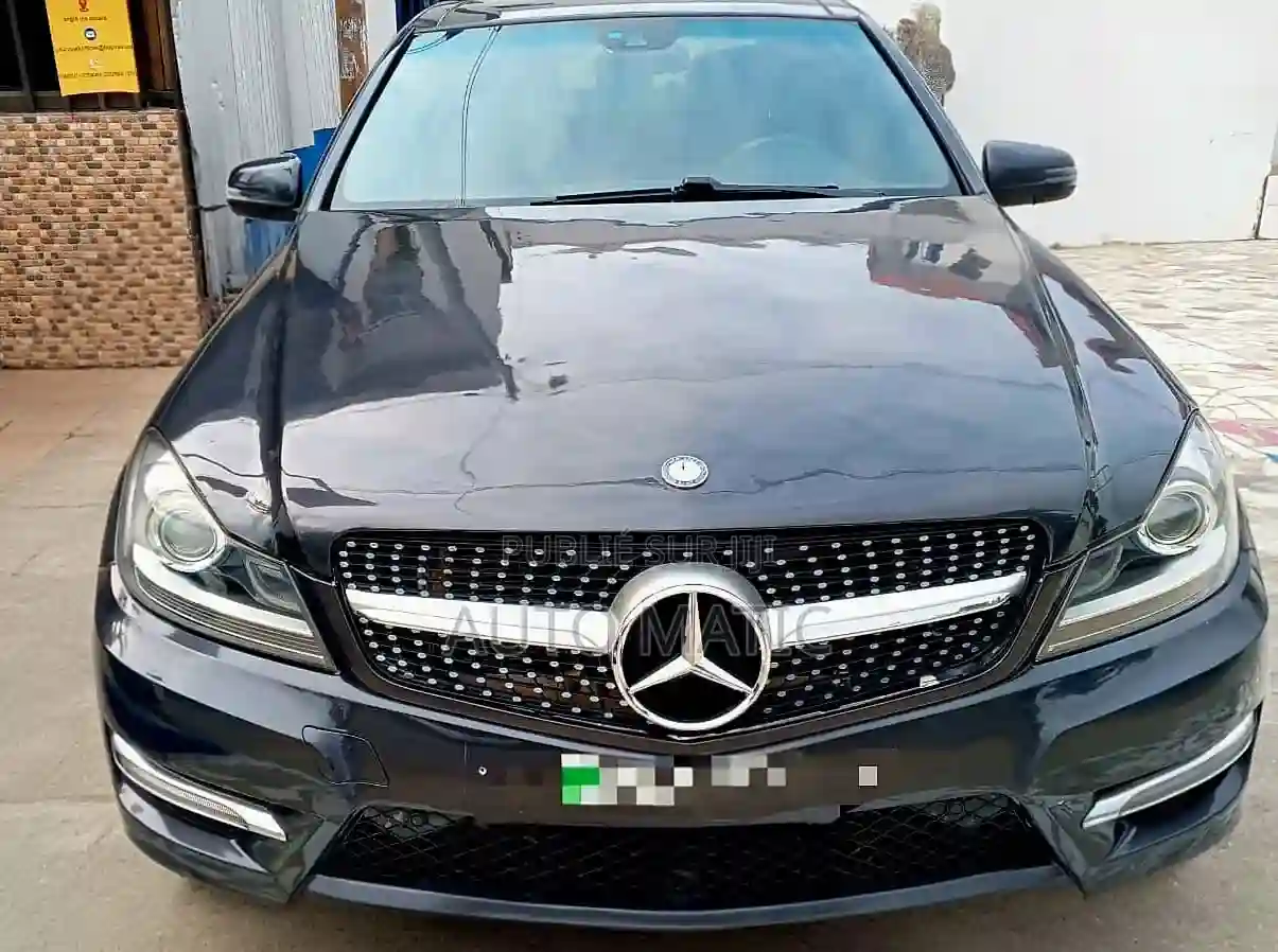 Mercedes-benz C300 2013 Noir - Vue 5