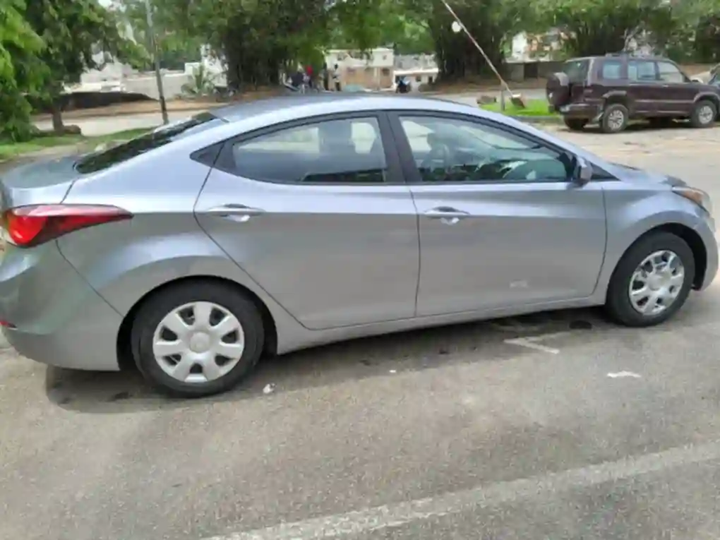 HYUNDAI ELANTRA EN VENTE  - Vue 1
