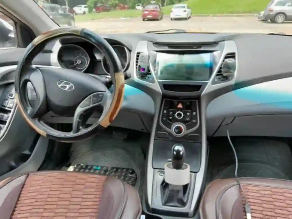 HYUNDAI ELANTRA EN VENTE  - Vue 3